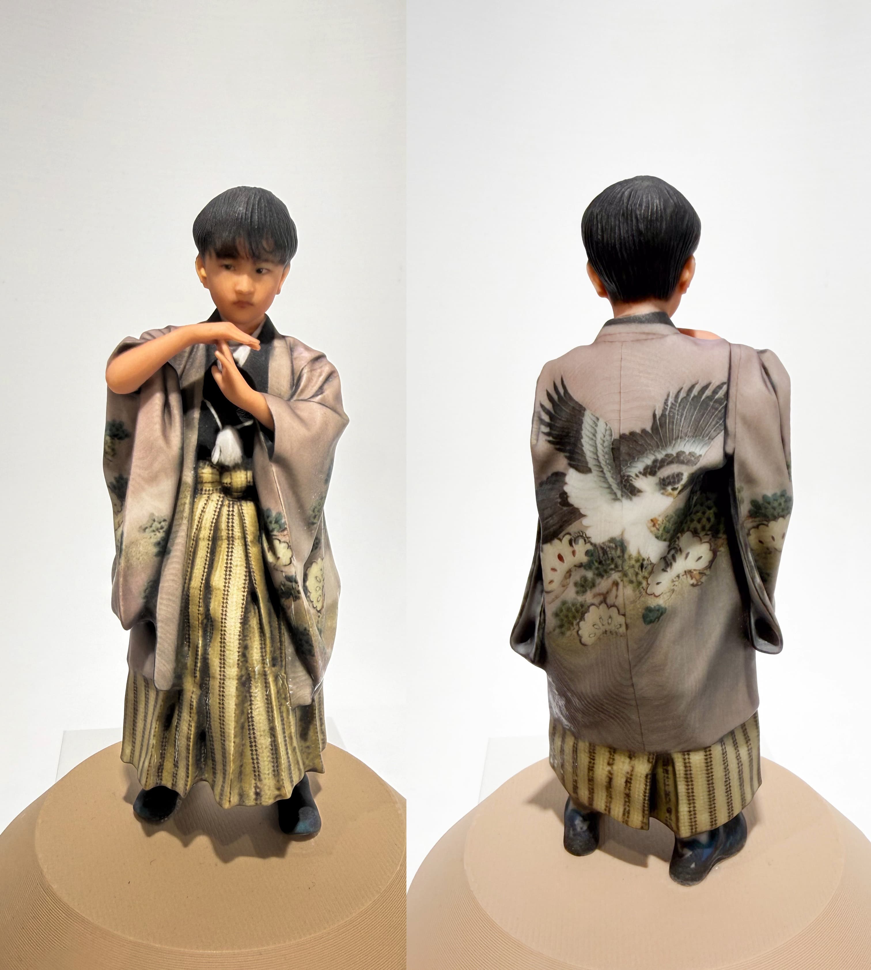 七五三の羽織袴姿を再現した 3D フィギュア(正面と背面)